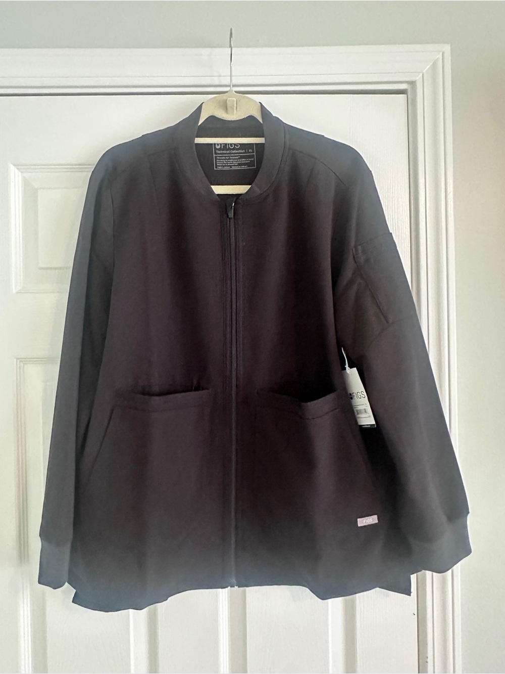 NWT Figs Bellery Scrub Jacket